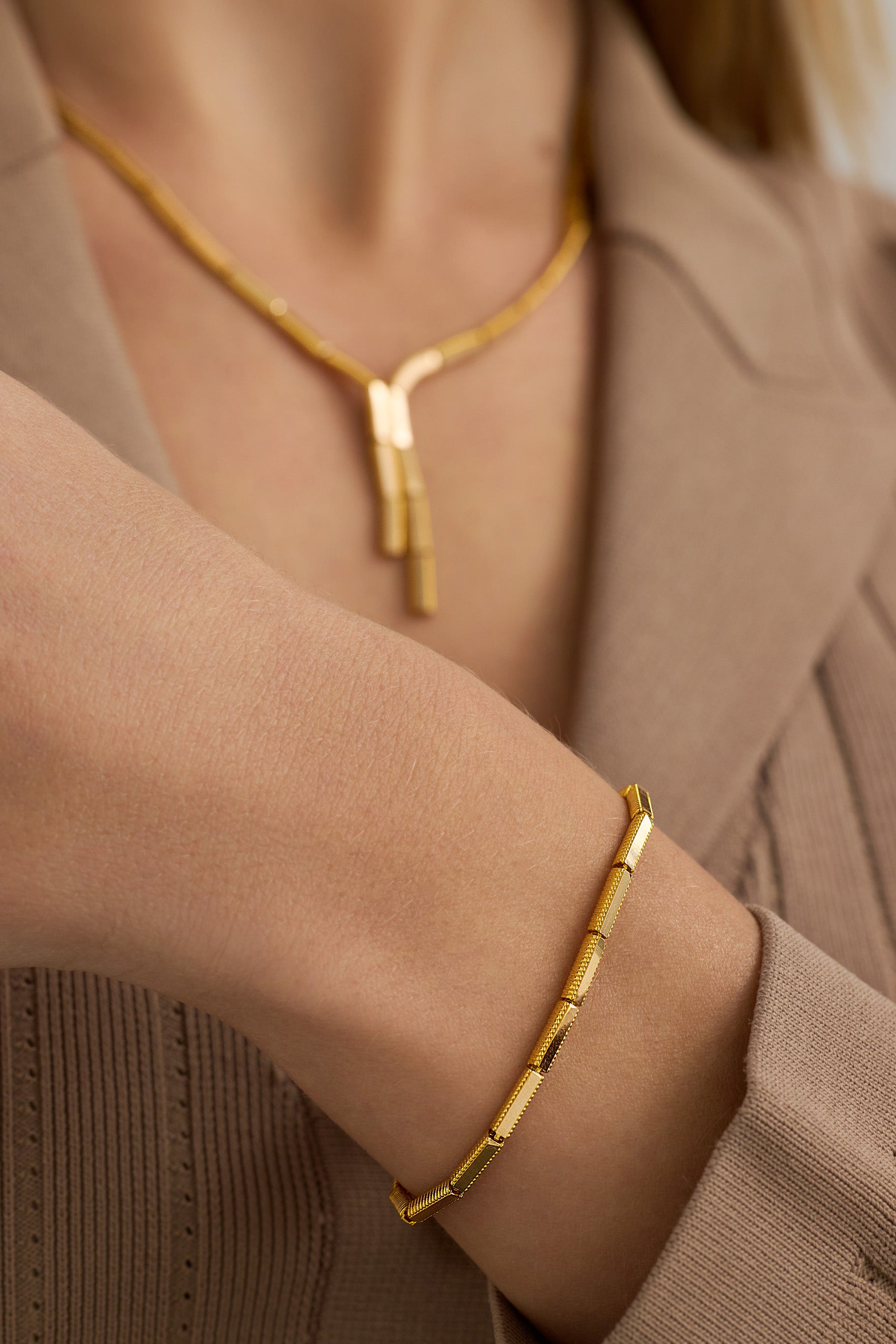 Plaka Modern Bileklik