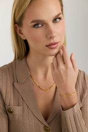 Dalgalı Formlu Modern Bileklik