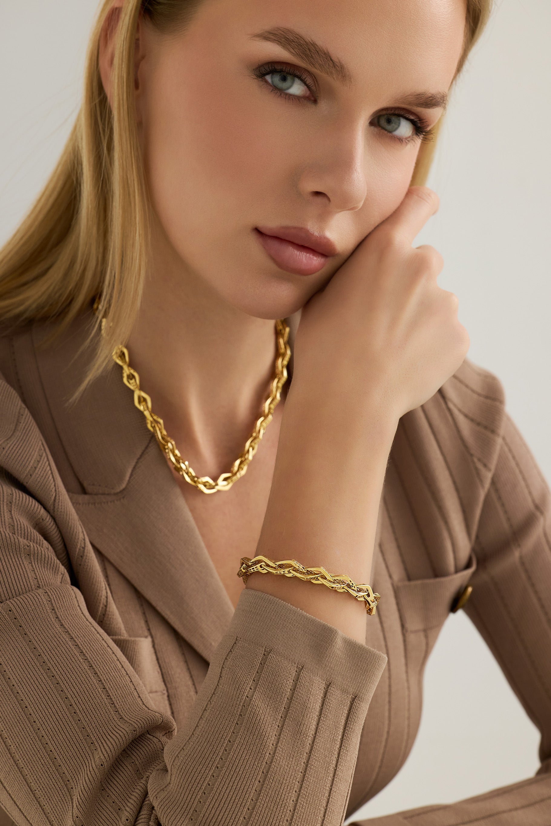 Geometrik Geçişli Modern Geniş Bileklik