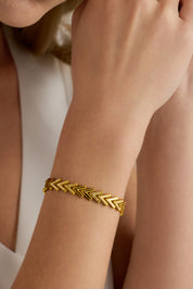 Geometrik V Formlu Modern Bileklik