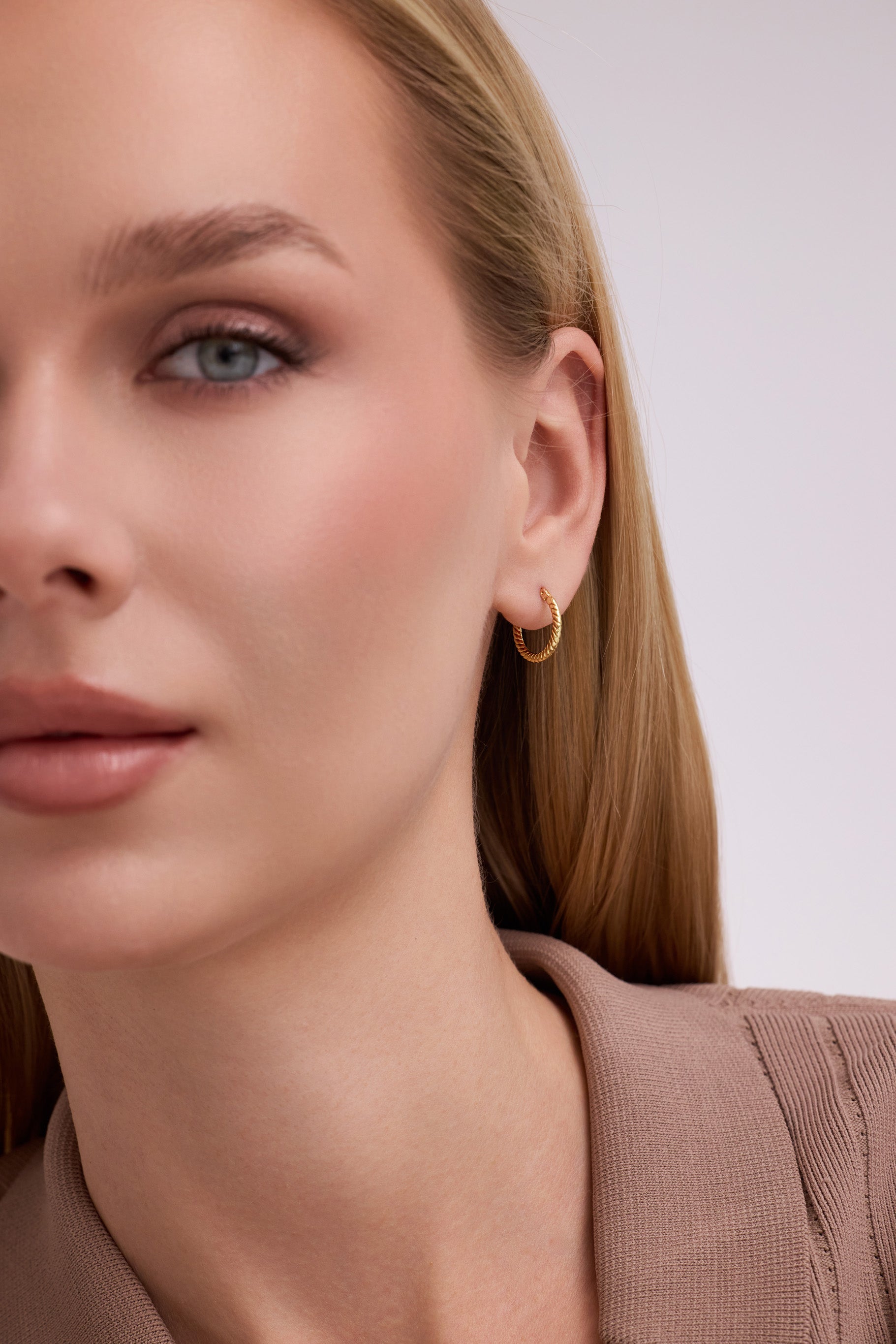 Altın Klasik Halat Burgu Halka Küpe