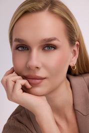 Altın Geçişli Doku Detaylı Modern Halka Küpe