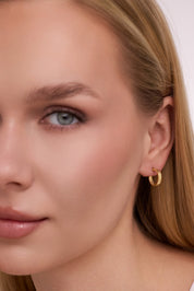 Altın Kabartma Desenli Altın Küpe