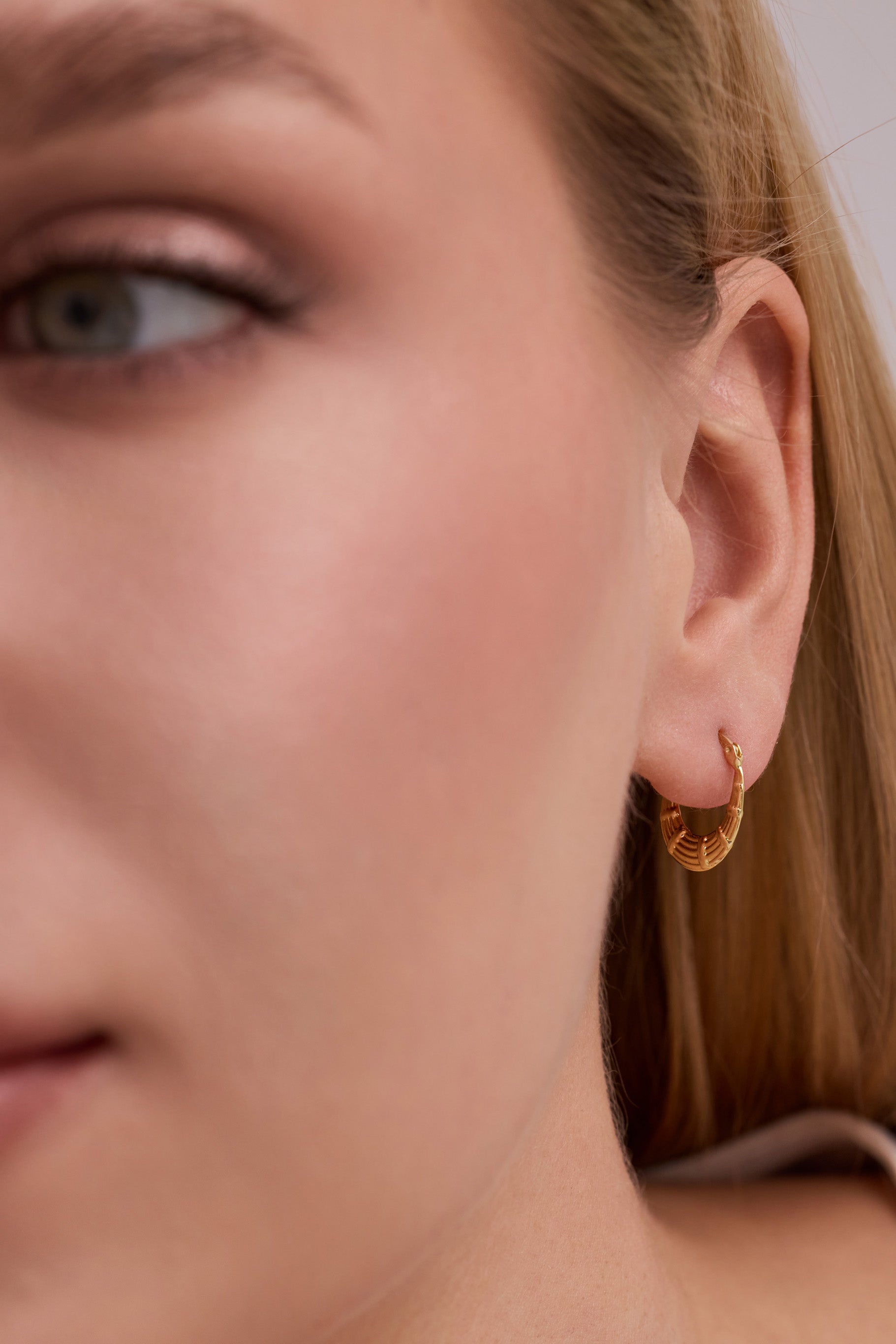 Altın Bambu Model Halka Küpe