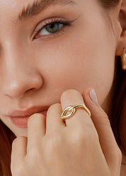 Damla Formlu Geçişli Modern Yüzük