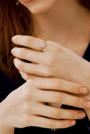 Taşlı Çiçek Tasarım Yüzük