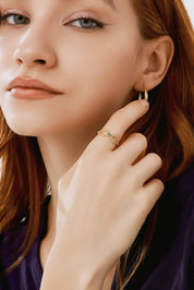 Burgu Formlu Yeşil Taşlı Yüzük