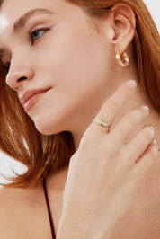 Taşlı Yaprak Figürlü Yüzük