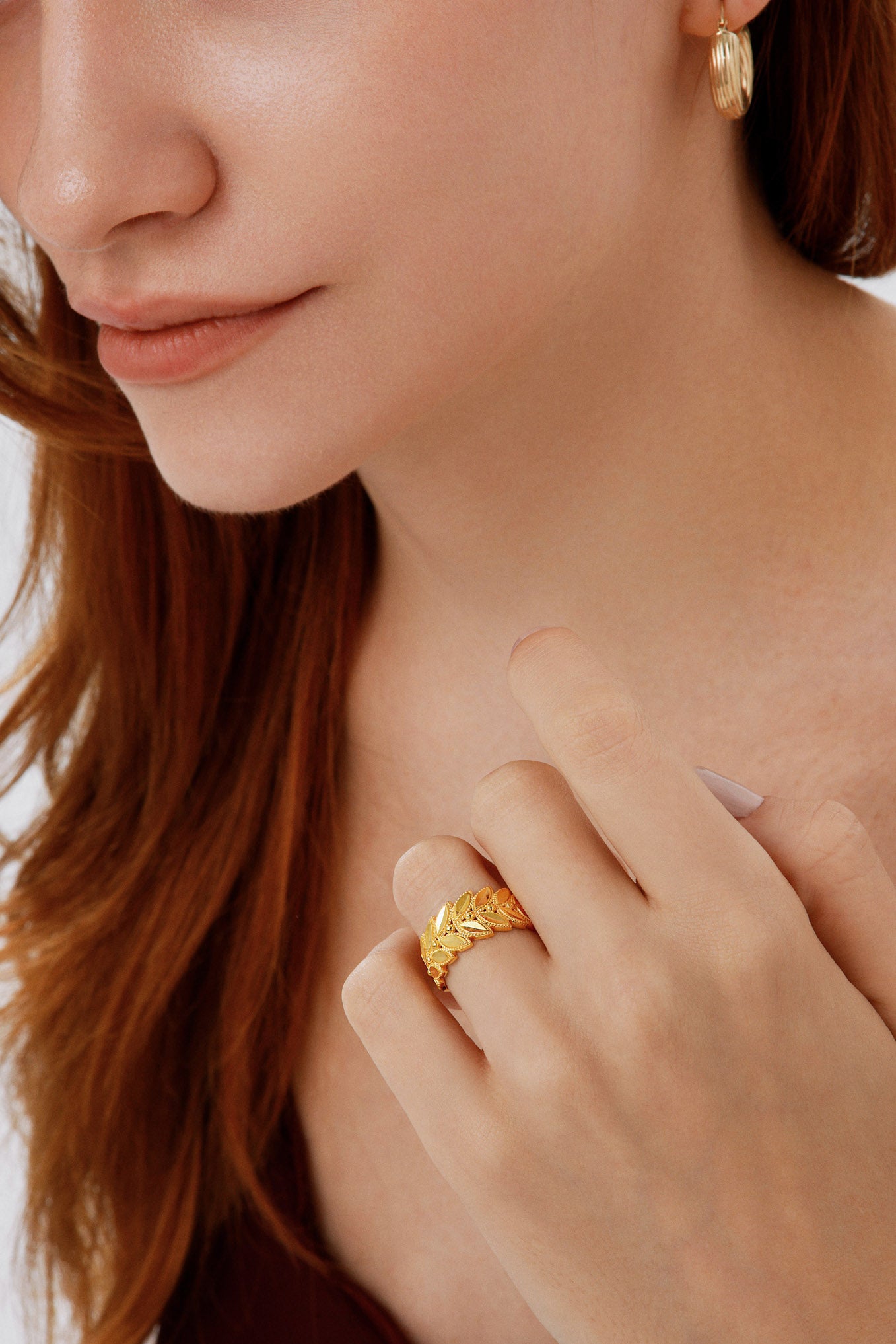 Sıralı Yaprak Desenli Geniş Yüzük