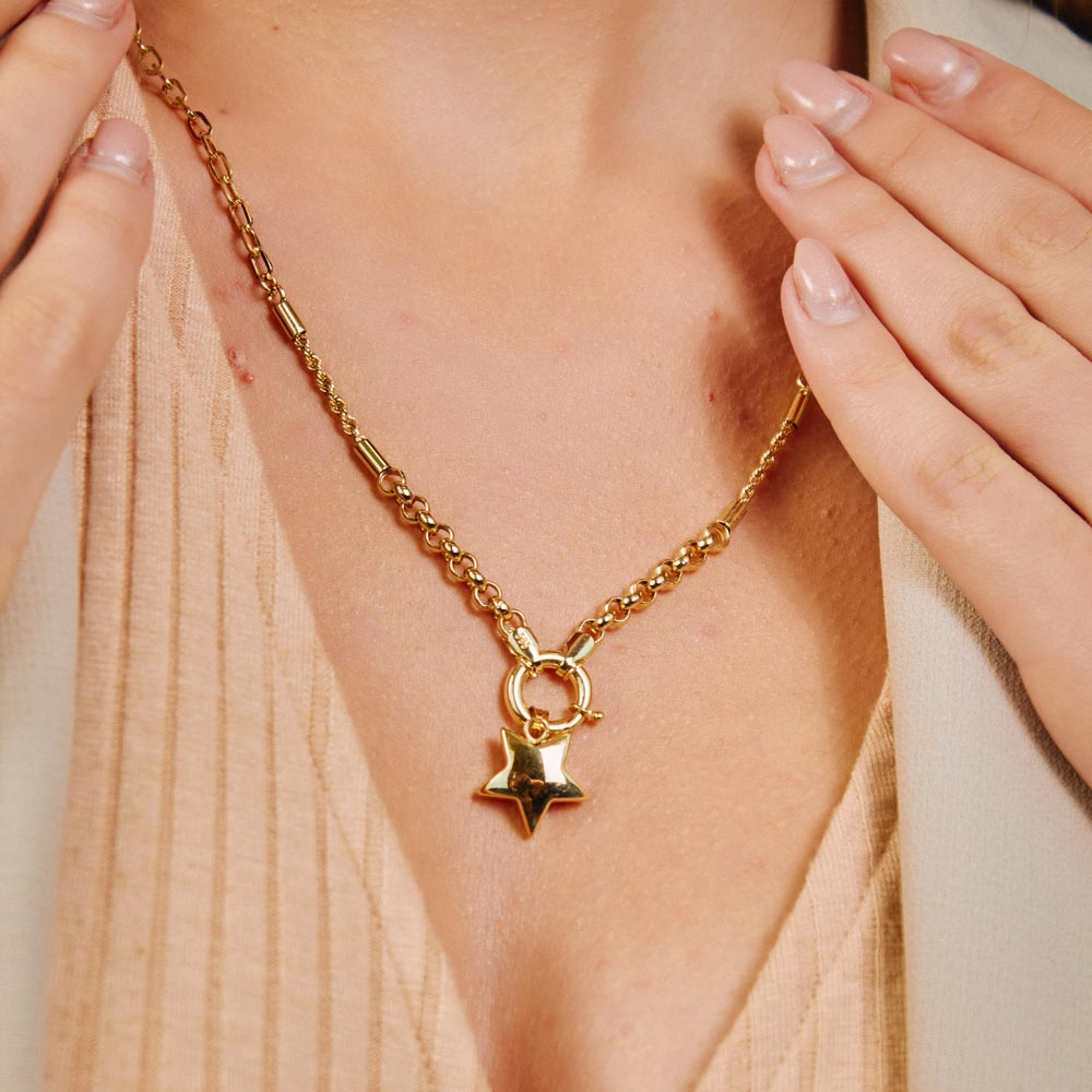 Sailor Locked Star Detailed Necklace